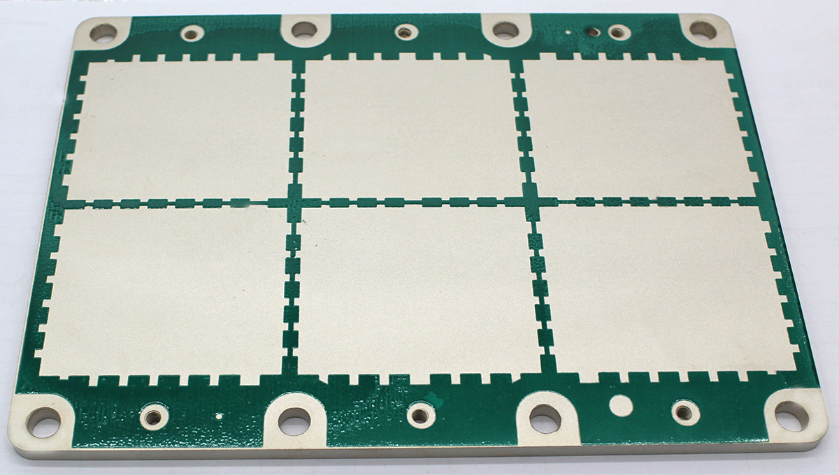 Single arch type and planar base plate